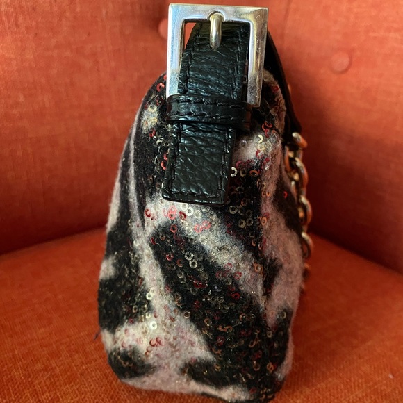 Fendi bag - Picture 5 of 16